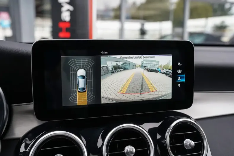 Mercedes-Benz GLC 400 din 2021 cu 41.500 km - oferta MER136926 - foto 27