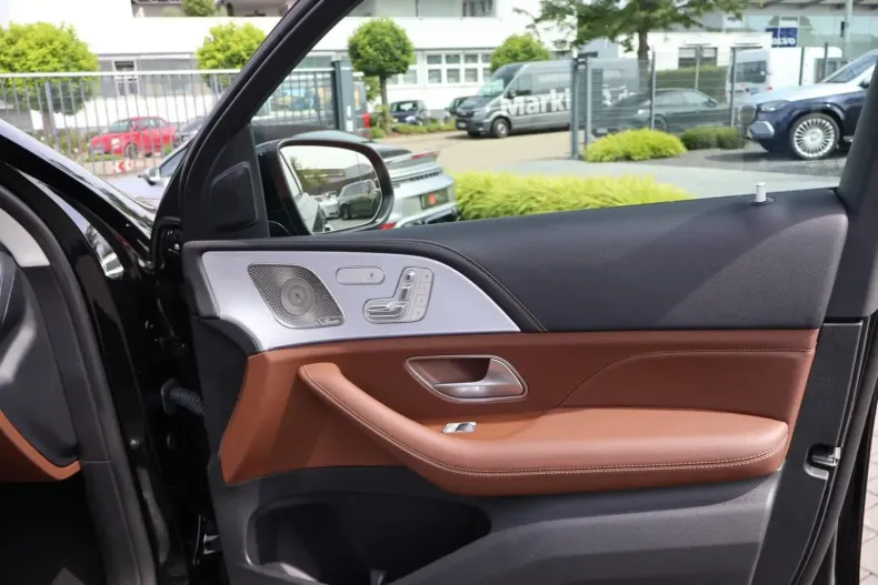 Mercedes-Benz GLE 300 din 2023 cu 19.800 km - oferta MER136965 - foto 30