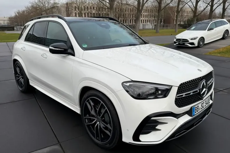 Mercedes-Benz GLE 350 din 2024 cu 25.000 km - oferta MER136968 - foto 7