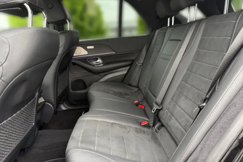 Mercedes-Benz GLE 300 din 2024 cu 15.660 km - oferta MER136976 - foto 11