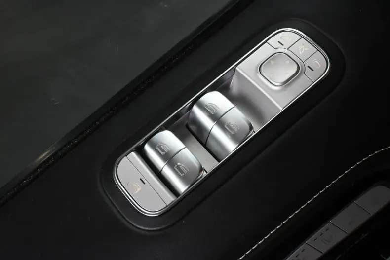 Mercedes-Benz G 63 AMG din 2021 cu 44.999 km - oferta MER136984 - foto 9