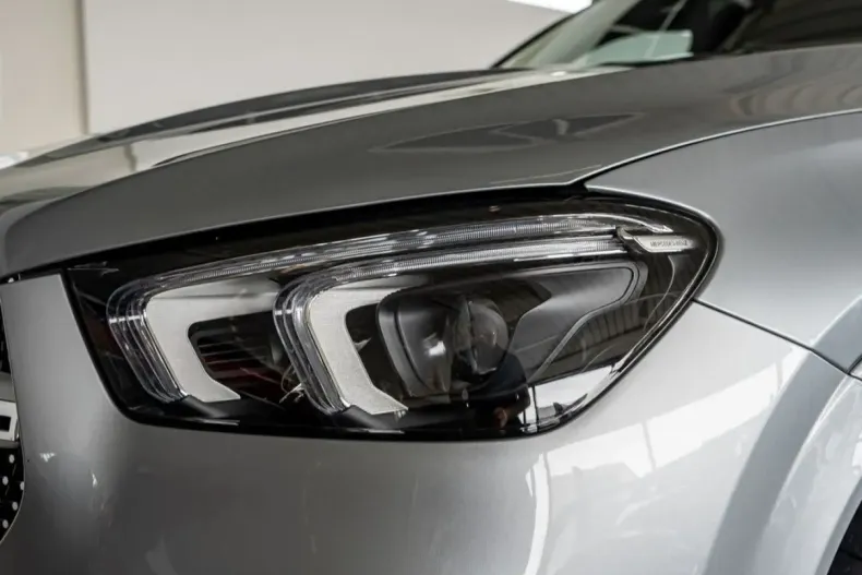 Mercedes-Benz GLE 400 din 2023 cu 43.851 km - oferta MER136990 - foto 33