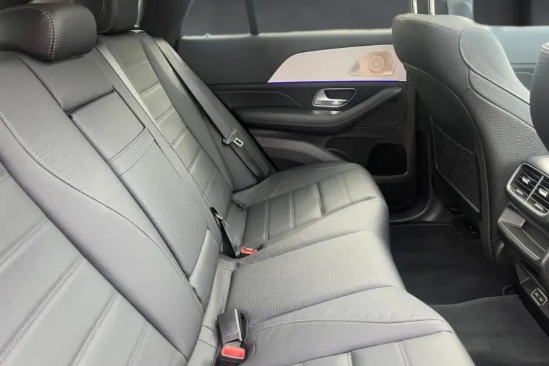 Mercedes-Benz GLE 300 din 2024 cu 12.711 km - oferta MER136992 - foto 13