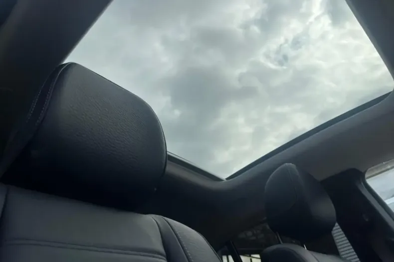 Mercedes-Benz GLE 300 din 2024 cu 12.711 km - oferta MER136992 - foto 17