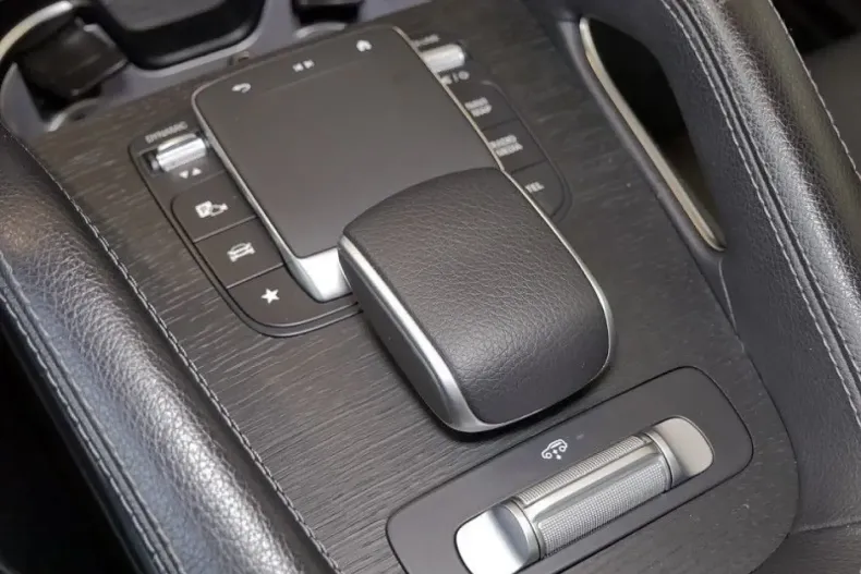 Mercedes-Benz GLE 400 din 2024 cu 66.390 km - oferta MER136993 - foto 22