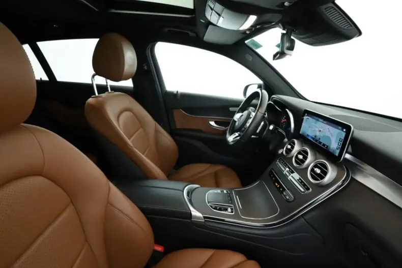 Mercedes-Benz GLC 220 din 2021 cu 59.365 km - oferta MER136994 - foto 17