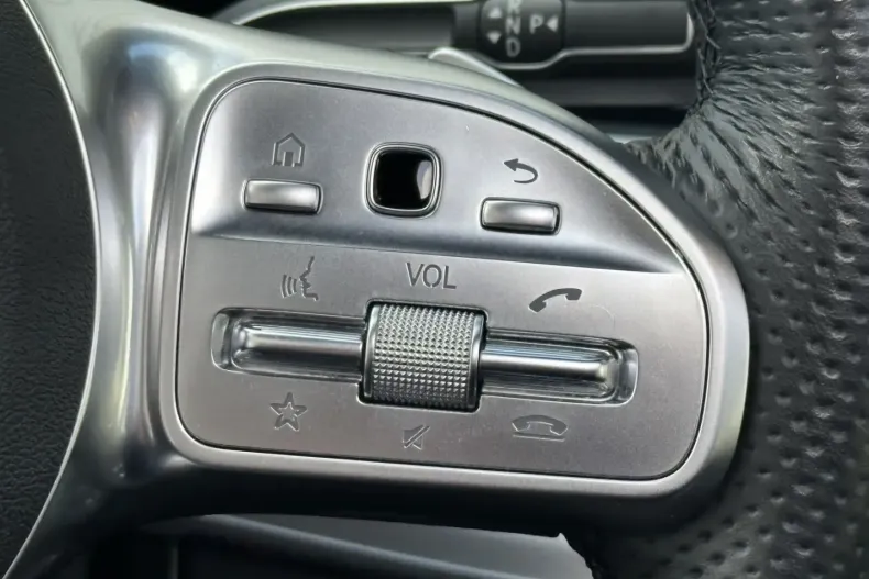 Mercedes-Benz GLE 400 din 2023 cu 21.220 km - oferta MER136999 - foto 11