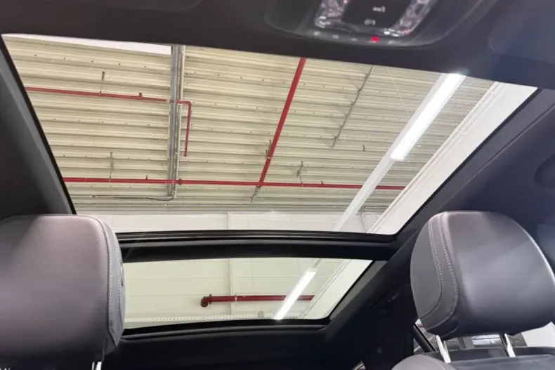 Mercedes-Benz GLE 400 din 2023 cu 20.220 km - oferta MER137000 - foto 19