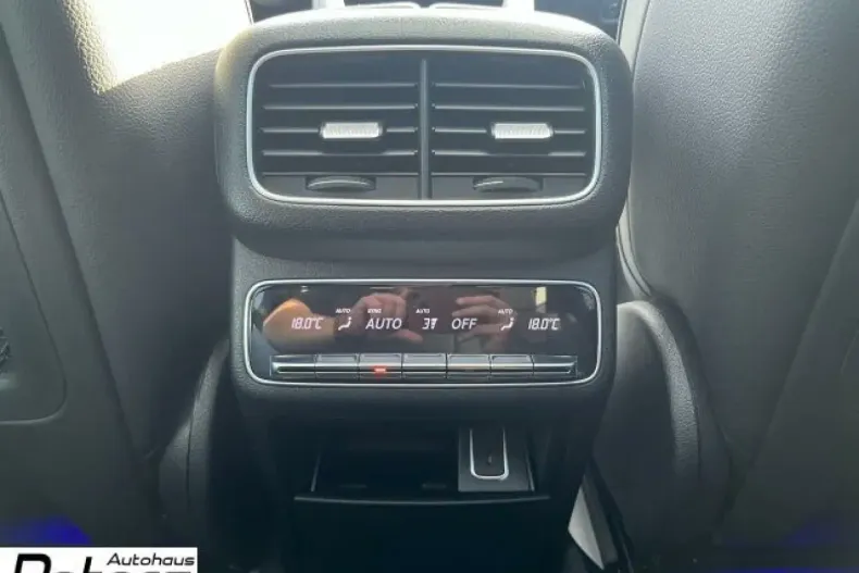 Mercedes-Benz GLE 400 din 2023 cu 59.900 km - oferta MER137009 - foto 21