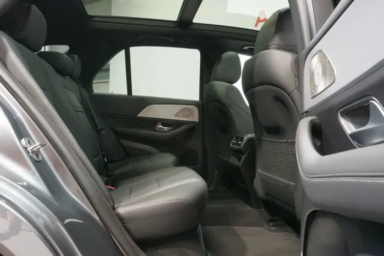 Mercedes-Benz GLE 580 din 2023 cu 65.942 km - oferta MER137017 - foto 29