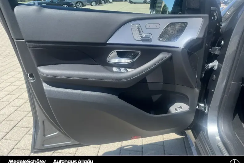 Mercedes-Benz GLE 300 din 2024 cu 13.849 km - oferta MER137026 - foto 9