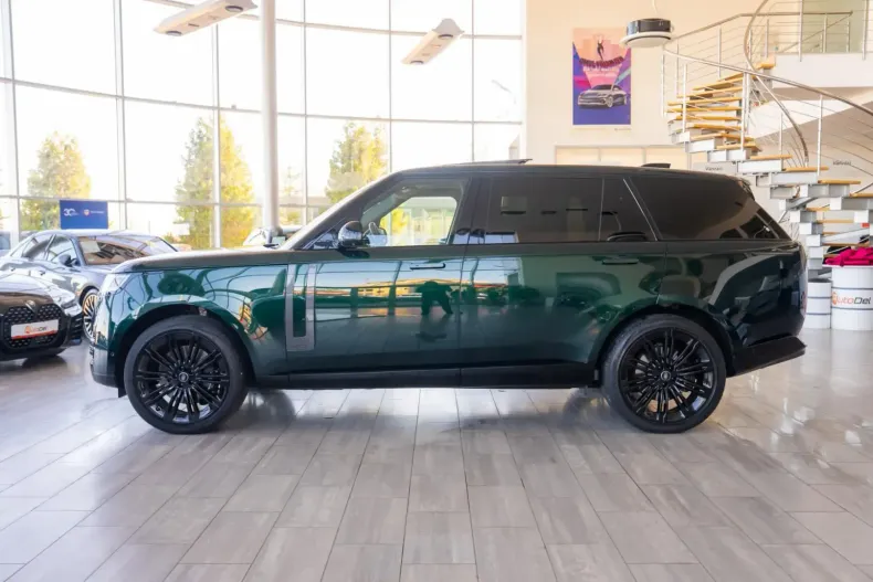 Land Rover Range Rover din 2024 cu 46.830 km - oferta LAN137031 - foto 4