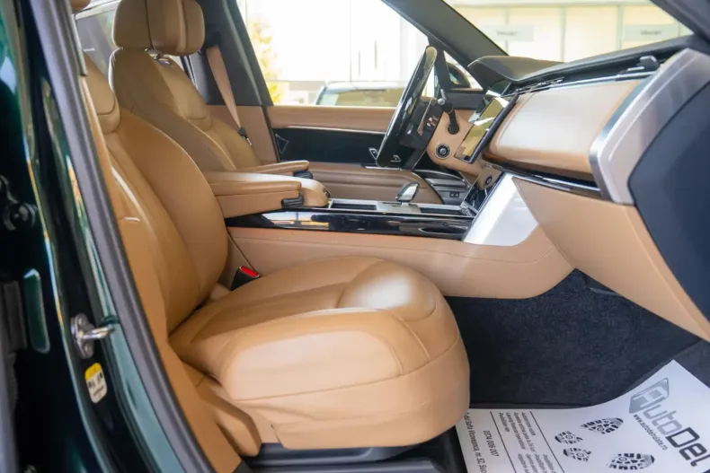 Land Rover Range Rover din 2024 cu 46.830 km - oferta LAN137031 - foto 10