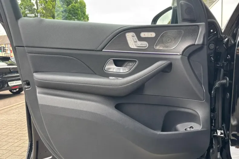 Mercedes-Benz GLE 300 din 2024 cu 16.000 km - oferta MER137033 - foto 23