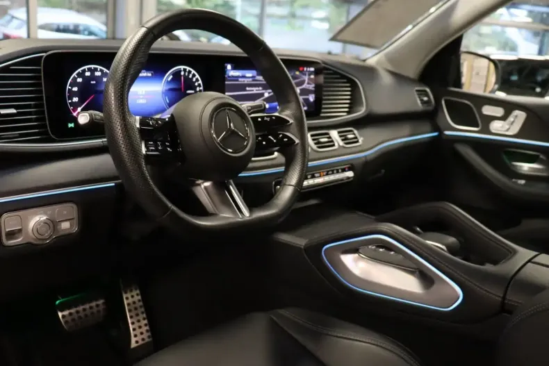 Mercedes-Benz GLE 400 din 2024 cu 13.800 km - oferta MER137036 - foto 8