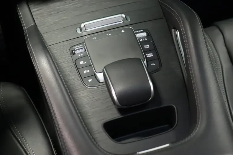 Mercedes-Benz GLE 400 din 2024 cu 13.800 km - oferta MER137036 - foto 14