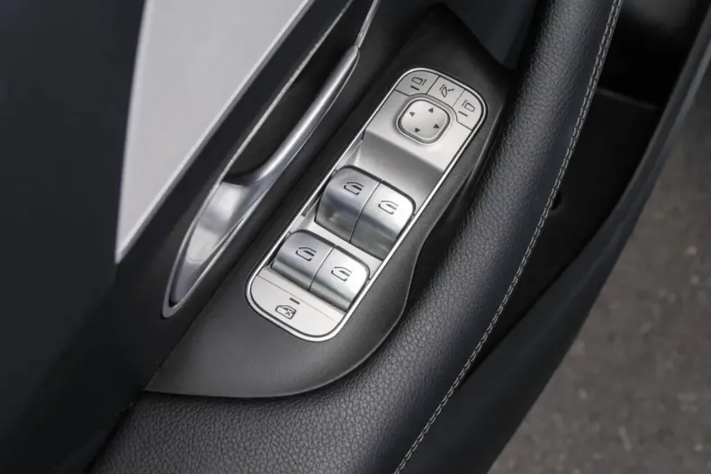 Mercedes-Benz GLE 350 din 2024 cu 17.604 km - oferta MER137039 - foto 13