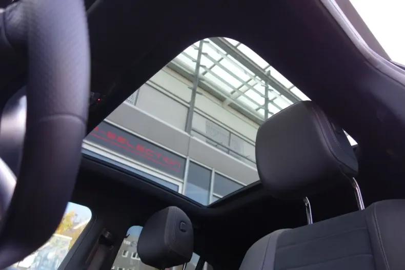 Mercedes-Benz GLE 300 din 2023 cu 44.100 km - oferta MER137045 - foto 10