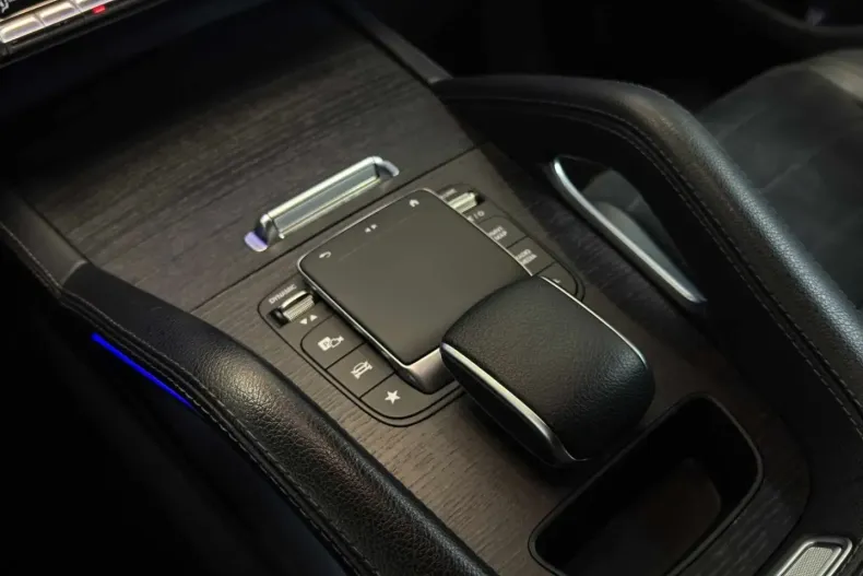 Mercedes-Benz GLE 400 din 2023 cu 63.764 km - oferta MER137047 - foto 13