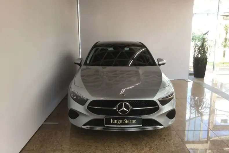 Mercedes-Benz A 180 din 2024 cu 11.698 km - oferta MER137057 - foto 3