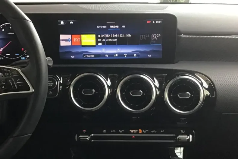 Mercedes-Benz A 180 din 2024 cu 11.698 km - oferta MER137057 - foto 7