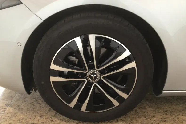 Mercedes-Benz A 180 din 2024 cu 11.698 km - oferta MER137057 - foto 15