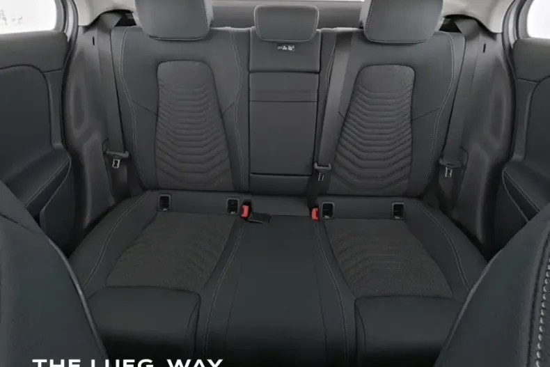 Mercedes-Benz A 200 din 2024 cu 9.721 km - oferta MER137059 - foto 5