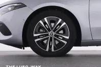 Mercedes-Benz A 200 din 2024 cu 9.721 km - oferta MER137059 - foto 19