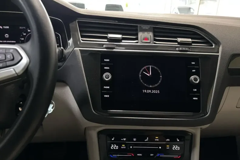 Volkswagen Tiguan din 2021 cu 75.685 km - oferta VOL137064 - foto 11