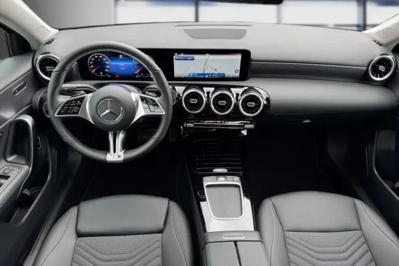 Mercedes-Benz A 180 din 2024 cu 11.959 km - oferta MER137065 - foto 7