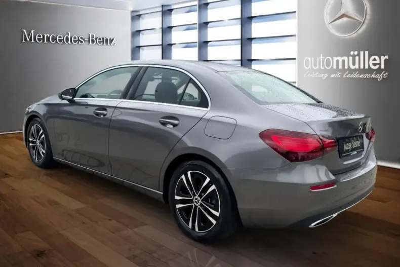 Mercedes-Benz A 180 din 2024 cu 11.959 km - oferta MER137065 - foto 8