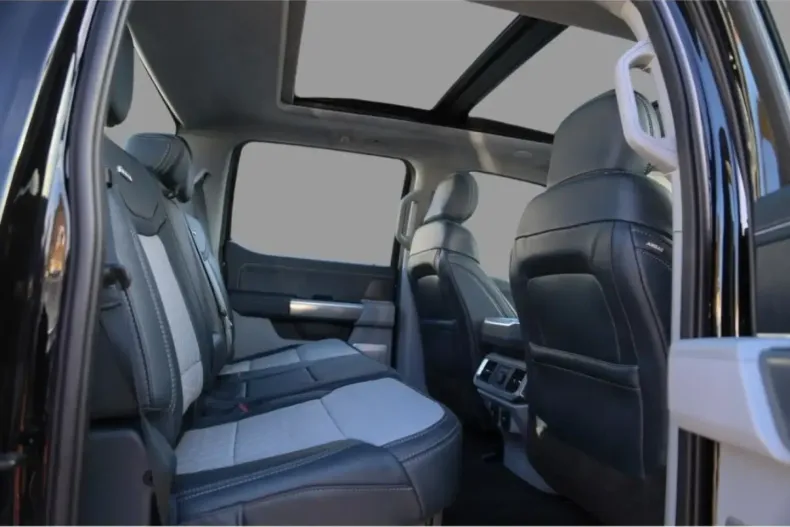 Ford F 150 din 2024 cu 9.000 km - oferta FOR137074 - foto 8