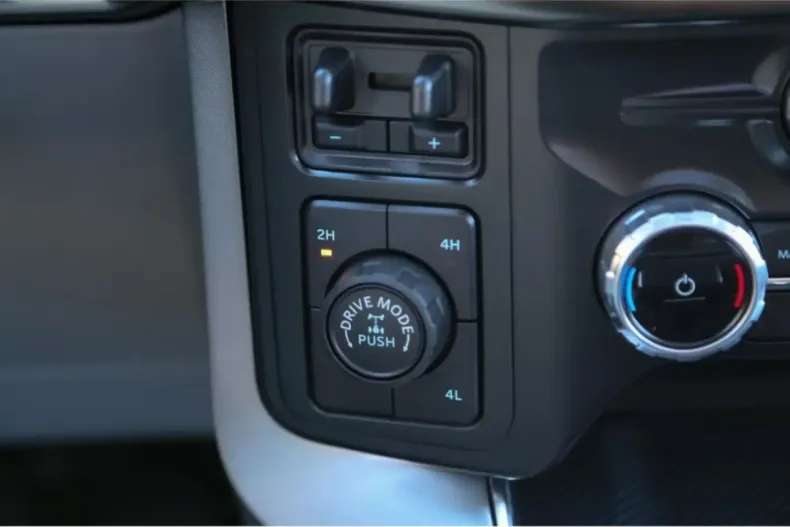 Ford F 150 din 2024 cu 9.000 km - oferta FOR137074 - foto 17