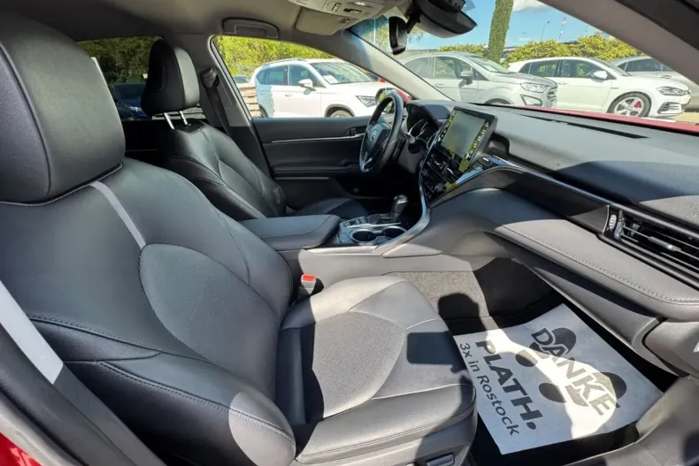 Toyota Camry din 2021 cu 86.695 km - oferta TOY137076 - foto 24