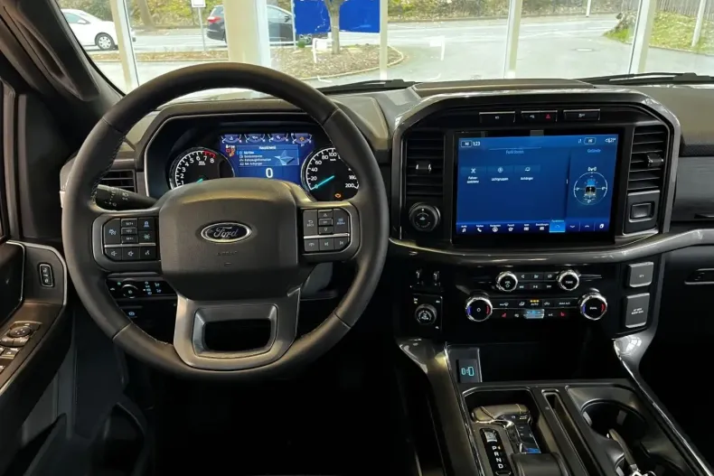 Ford F 150 din 2024 cu 6.500 km - oferta FOR137081 - foto 12