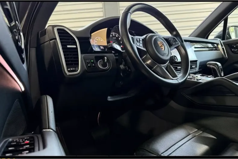 Porsche Cayenne din 2020 cu 48.600 km - oferta POR137085 - foto 8