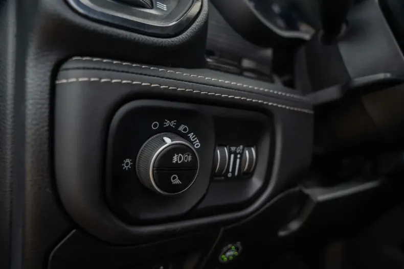 Dodge RAM din 2024 cu 16.666 km - oferta DOD137101 - foto 26