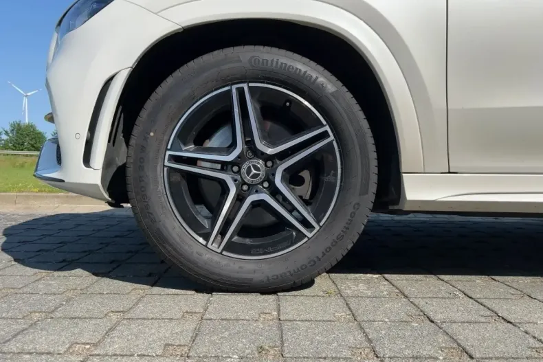 Mercedes-Benz GLE 400 din 2021 cu 55.050 km - oferta MER137102 - foto 11