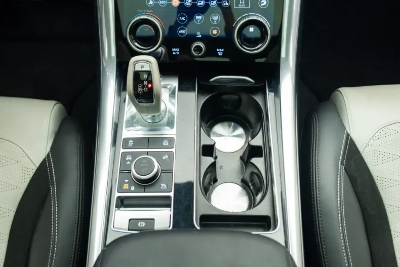 Land Rover Range Rover din 2021 cu 31.807 km - oferta LAN137103 - foto 18