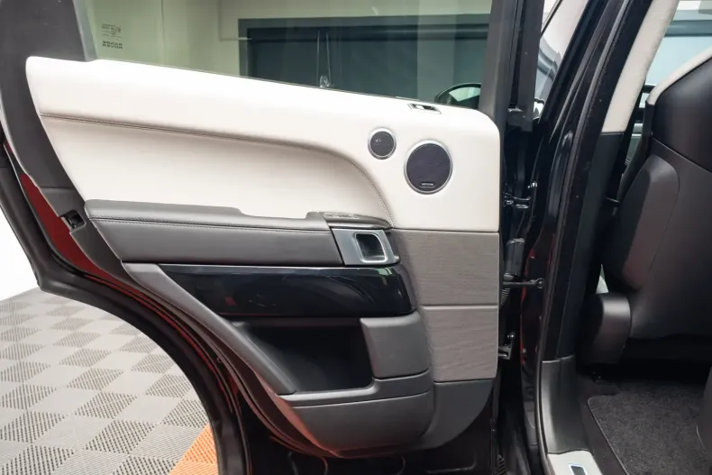 Land Rover Range Rover din 2021 cu 31.807 km - oferta LAN137103 - foto 21