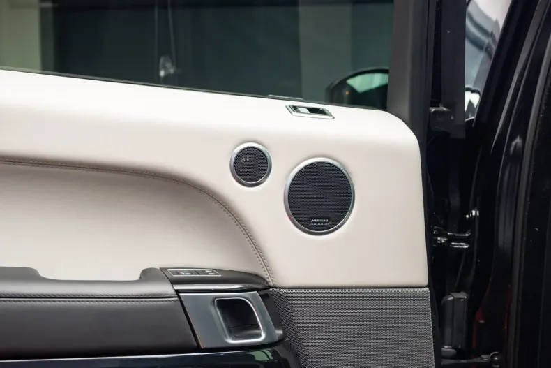 Land Rover Range Rover din 2021 cu 31.807 km - oferta LAN137103 - foto 27