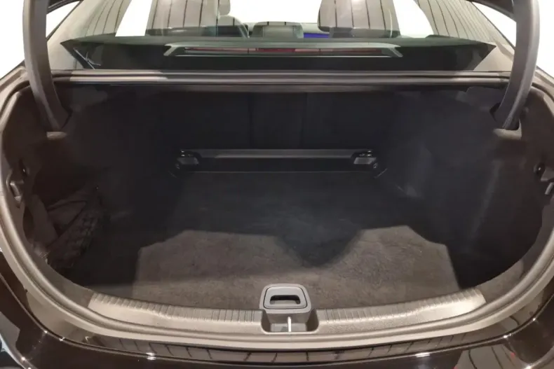 Mercedes-Benz C 200 din 2023 cu 14.370 km - oferta MER137110 - foto 6