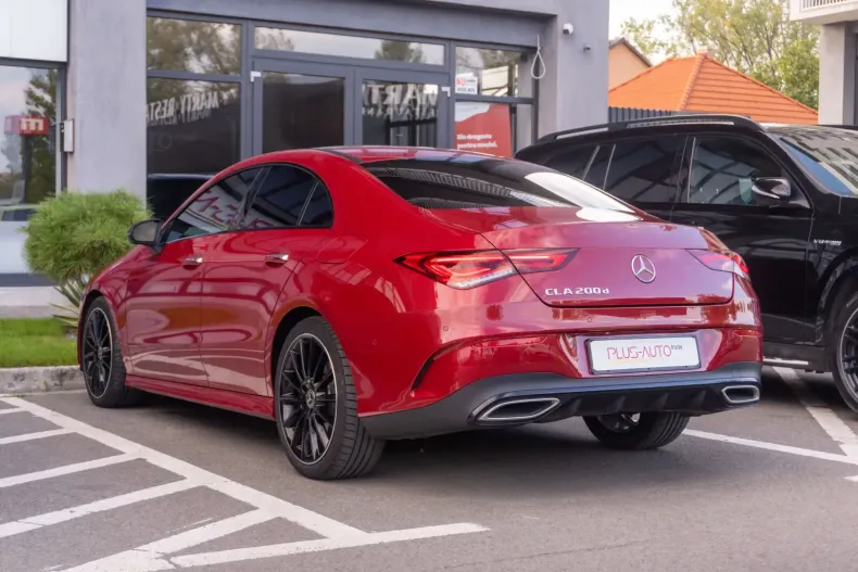 Mercedes-Benz CLA 200 din 2023 cu 22.000 km - oferta MER137124 - foto 8