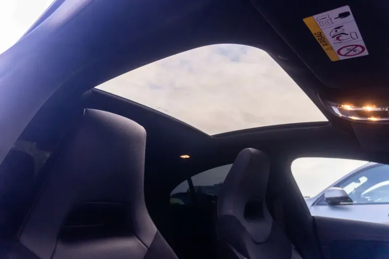 Mercedes-Benz CLA 200 din 2023 cu 22.000 km - oferta MER137124 - foto 33