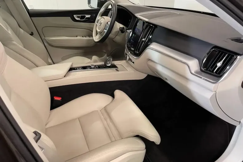 Volvo XC60 din 2021 cu 97.395 km - oferta VOL137127 - foto 11