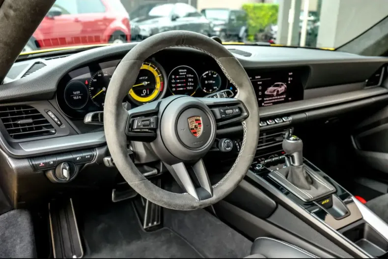 Porsche 992 din 2024 cu 7.250 km - oferta POR137160 - foto 7