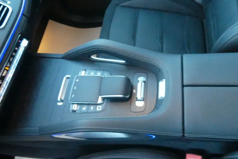 Mercedes-Benz GLE 53 AMG din 2024 cu 9.500 km - oferta MER137161 - foto 19