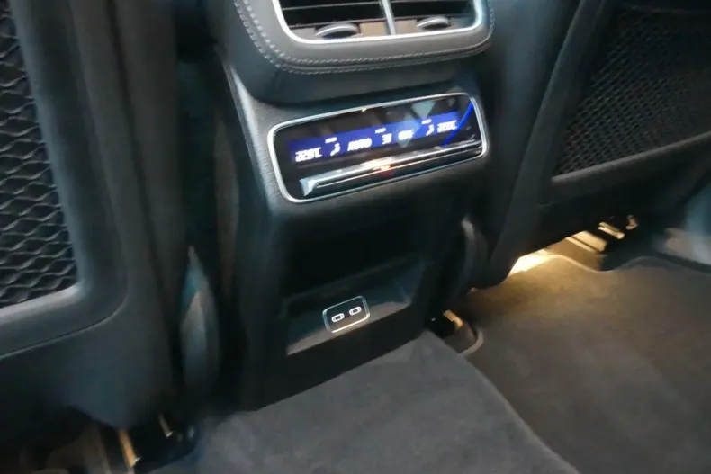 Mercedes-Benz GLE 53 AMG din 2024 cu 9.500 km - oferta MER137161 - foto 27