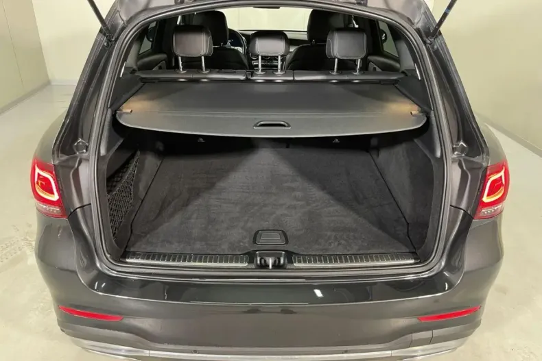 Mercedes-Benz GLC 220 din 2021 cu 132.880 km - oferta MER137168 - foto 13