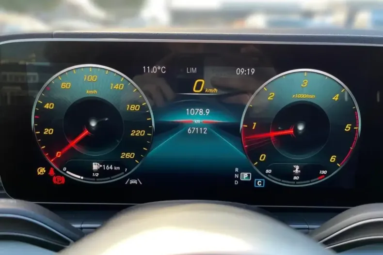 Mercedes-Benz GLE 350 din 2020 cu 67.110 km - oferta MER137173 - foto 11